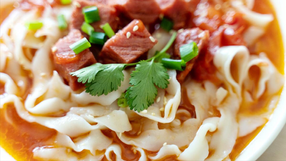 煮面条水溢出来火灭了怎么办,防止煮面条水溢锅的办法