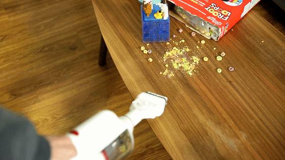 小狗吸尘器t11真实测评,小狗吸尘器t10清理垃圾