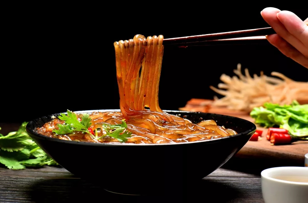 开个酸辣粉加盟店多少钱一个月,正宗重庆酸辣粉加盟店多少钱一碗