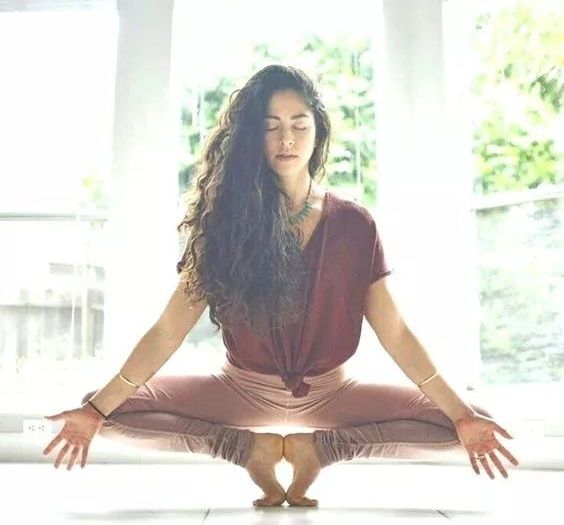 如何练好脚趾瑜伽,练习脚根基的瑜伽动作