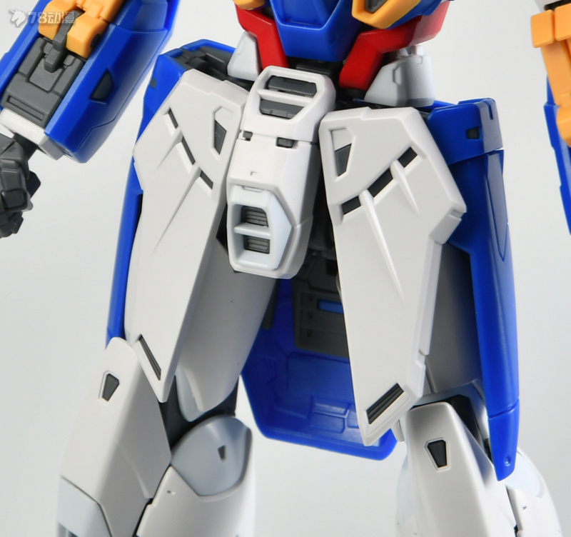 万代高达rgrx78-2,万代rg飞翼零式高达