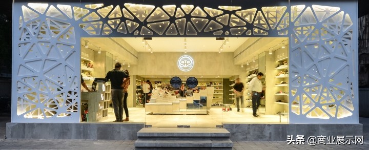 Regal品牌鞋店空间设计