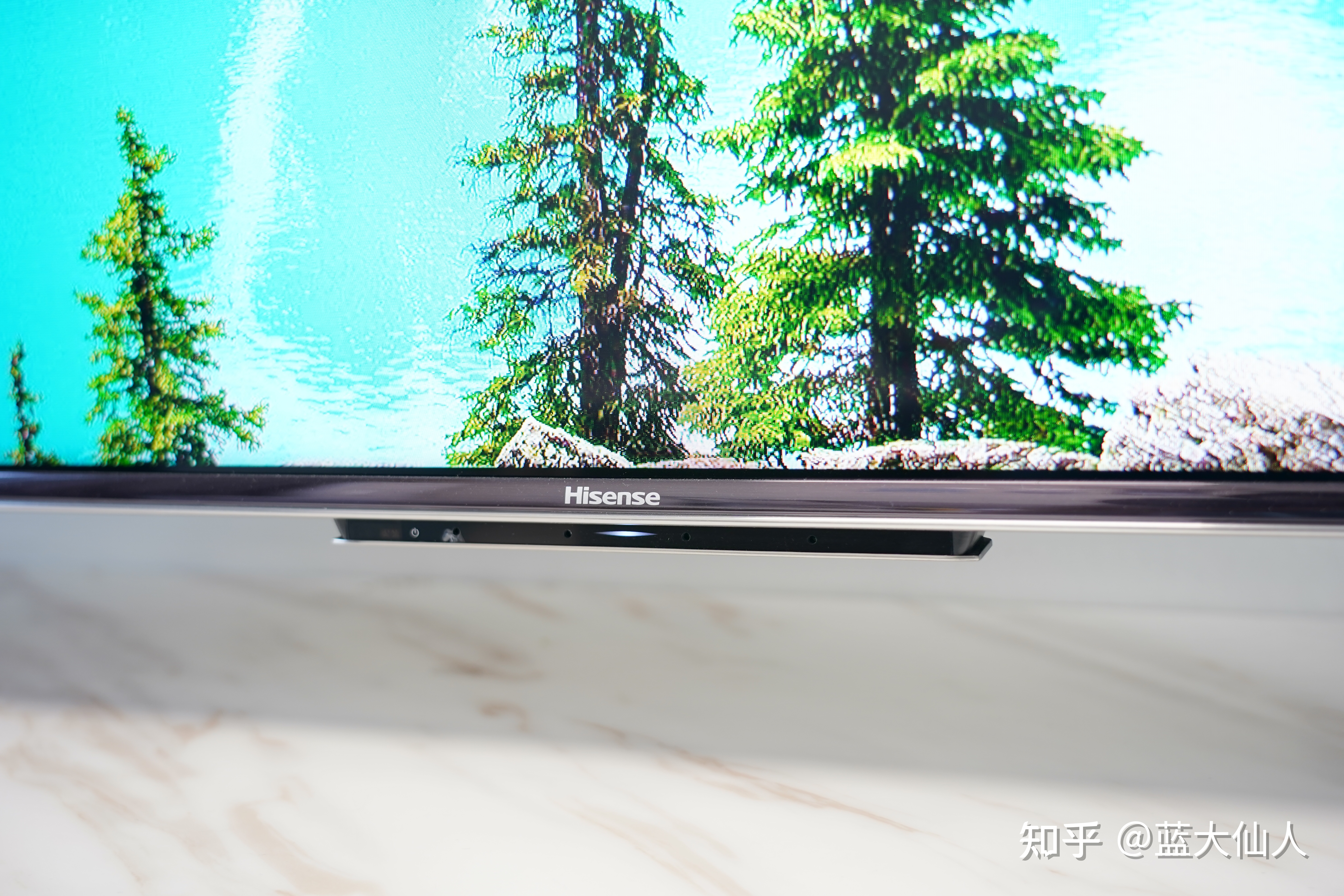 海信E8G跟索尼X90J哪个好？海信电视E8G测评