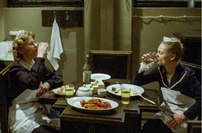 400人被关“苏联”生活3年，DAU电影项目有多可怕？