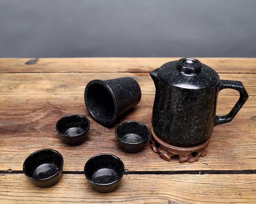 麦饭石清洗视频教程,怎样清洗麦饭石的锅