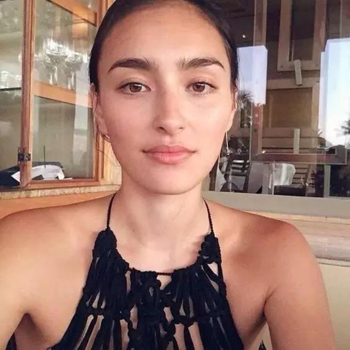 你适合直发还是卷发主要看这3点,为什么卷发比直发好看