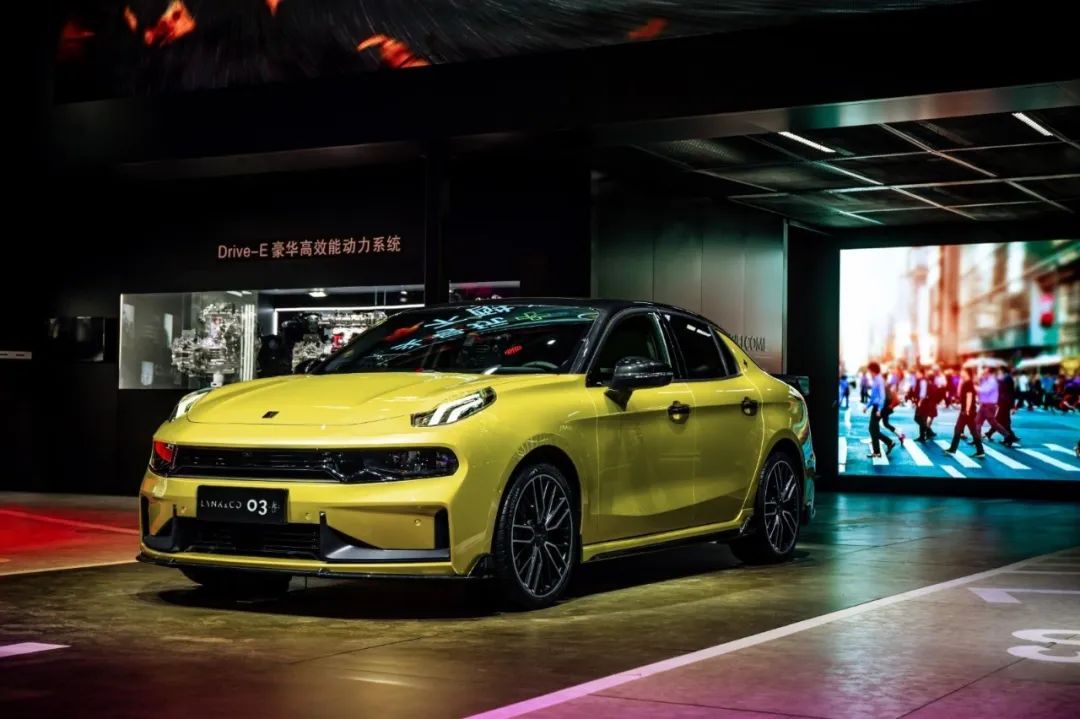 最新车评英菲尼迪q50,英菲尼迪q50后驱车