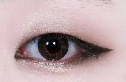 高颧骨为什么是高级脸,颧骨高的普通人