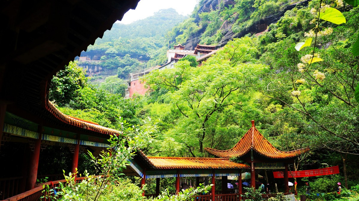 四大美女之一的杨贵妃死于哪里,杨贵妃故里的历史