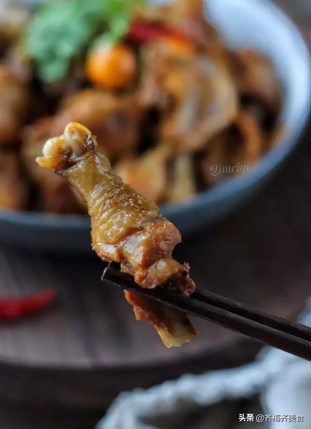 红烧鸡肉怎么做嫩而不柴,红烧鸡肉炖土豆加凉水还是加热水