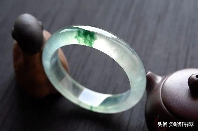 翡翠飘藓不好看吗,翡翠飘花跟不飘花差别