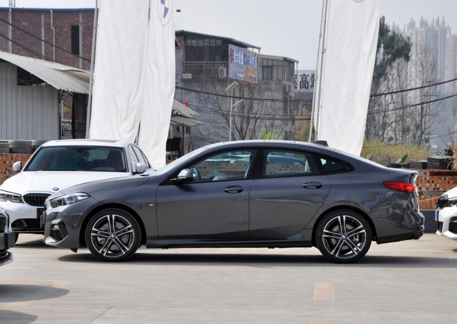 宝马全新4系四门轿跑怎么样,宝马四系轿跑二门版测评