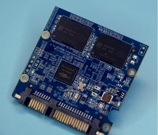 金泰克和金士顿哪个固态好,金泰克与金士顿