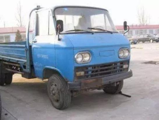 跃进130马力轻卡,1969年第一代北京130轻卡