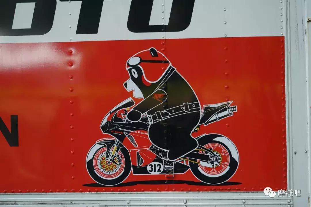 日本中古市场二手摩托车,日本大阪二手摩托装备店