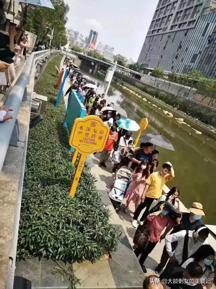 网红奶茶深圳开业，5万人排队，600元一杯，深圳交警都关注了
