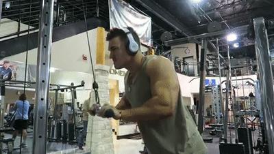 手臂练粗撑爆袖口8个动作,手臂练粗5个动作