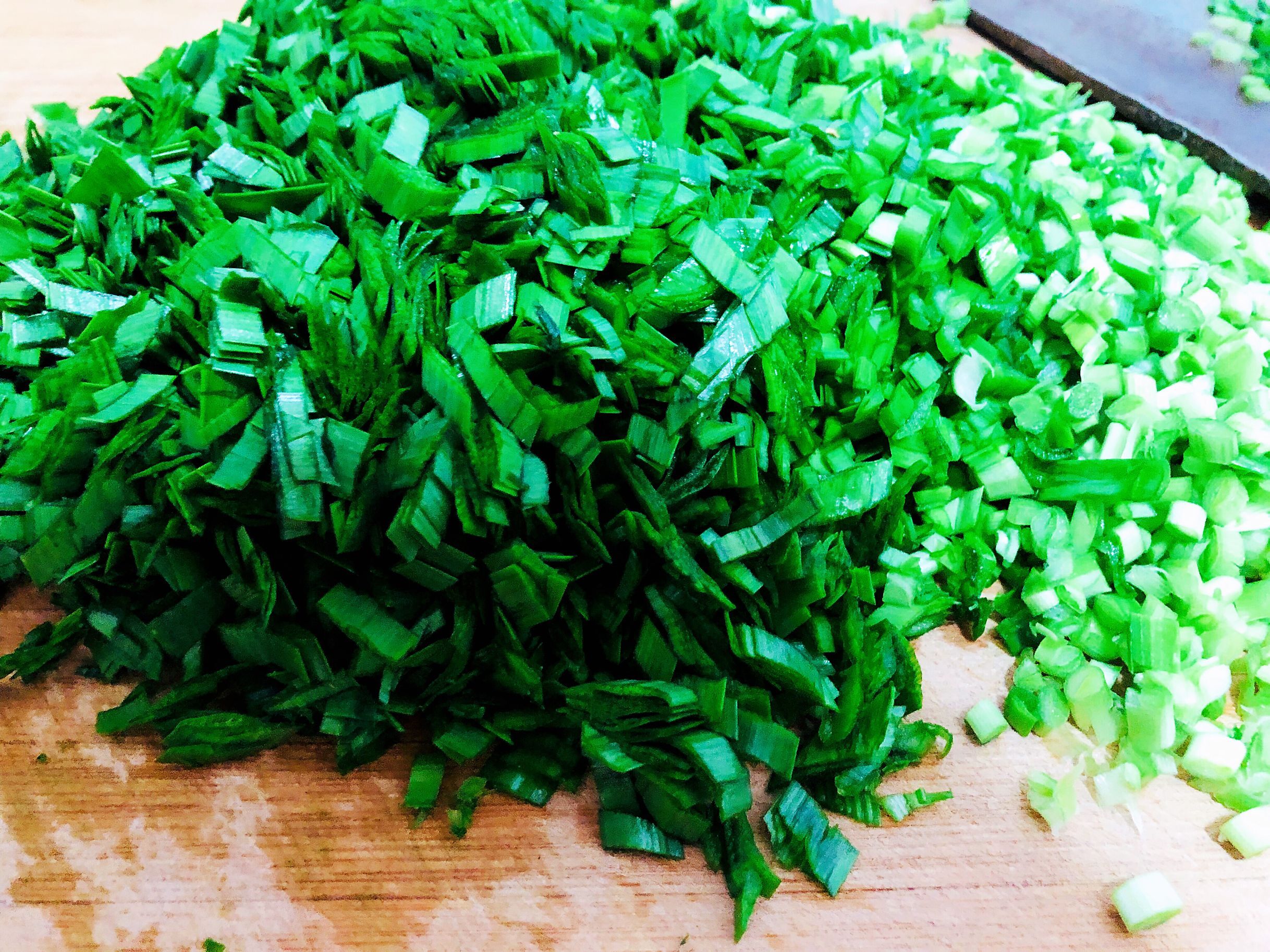 吃完三鲜饺子之后不舒服,吃完肉馅饺子反酸是为什么