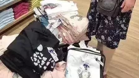 鍏ㄥ憳kaws,kaws鍏ㄥ憳鍚嶅崟