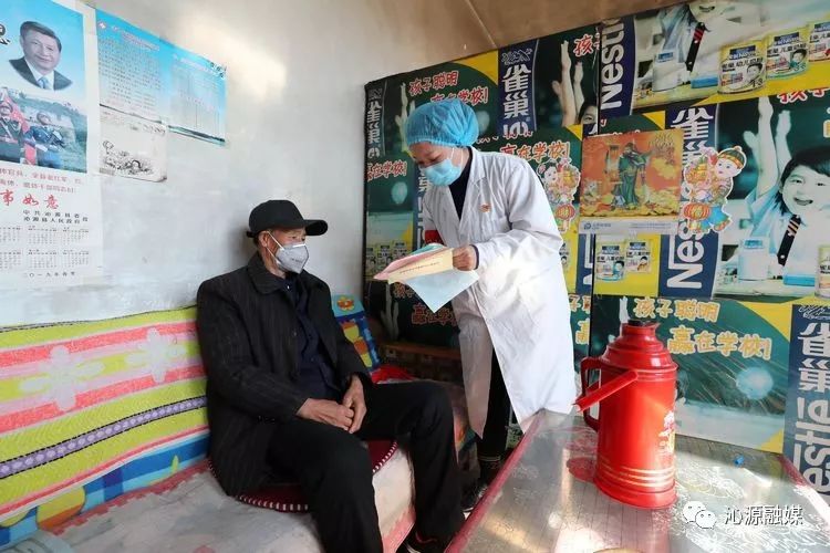 疫战一线父子兵服务乡亲传真情,党员父子兵一线携手防控疫情