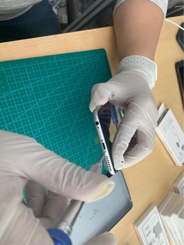 苹果手机怎么换电芯全过程,苹果手机如何换电池教程