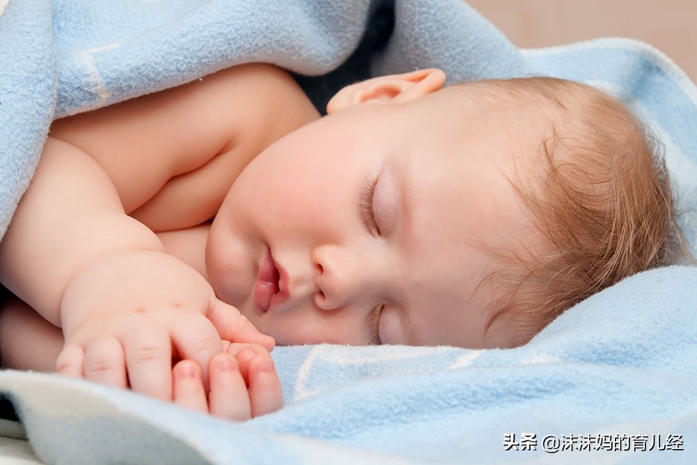 小孩指甲怎么剪不会抓破脸,婴儿指甲怎么剪才不抓伤脸