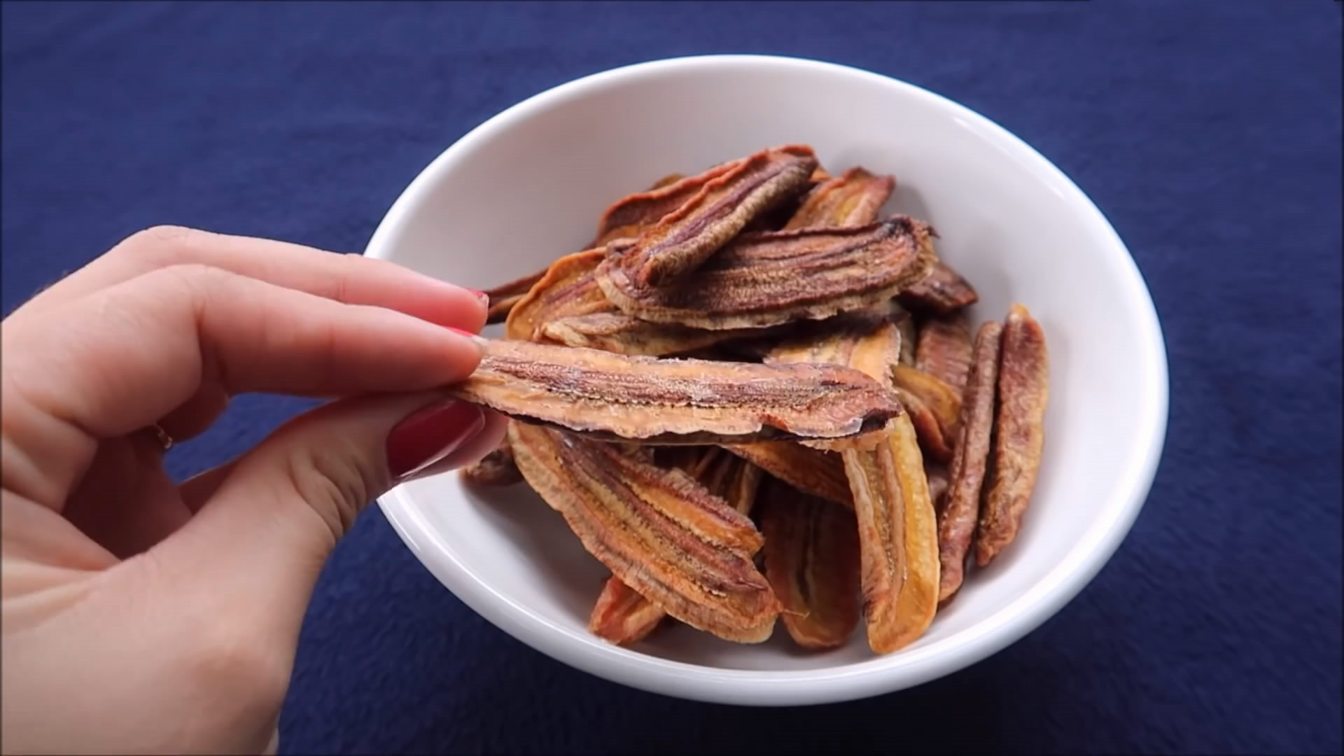 香蕉放烤箱怎么烤不脆,香蕉有点生可以烤箱烤熟吃吗