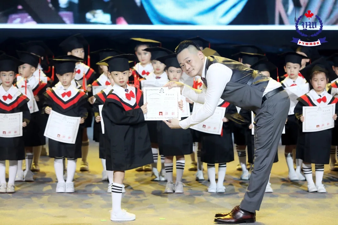 英语童话剧幼儿园完整版有外教,英语童话剧2022幼儿园完整版