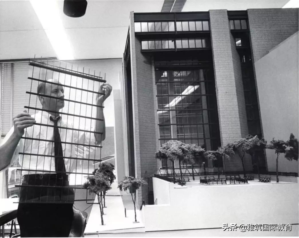 向大师致敬-第四届普利兹克奖得主凯文·洛奇离世