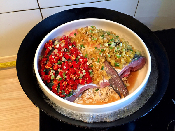 终于找到了剁椒鱼头最正宗的做法,剁椒鱼头最好吃的做法小视频