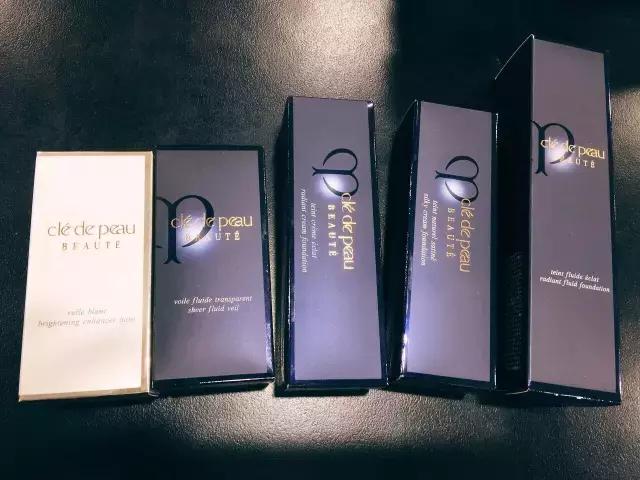 cpb钻光粉底液配什么散粉,cpb透亮粉底液上妆技巧