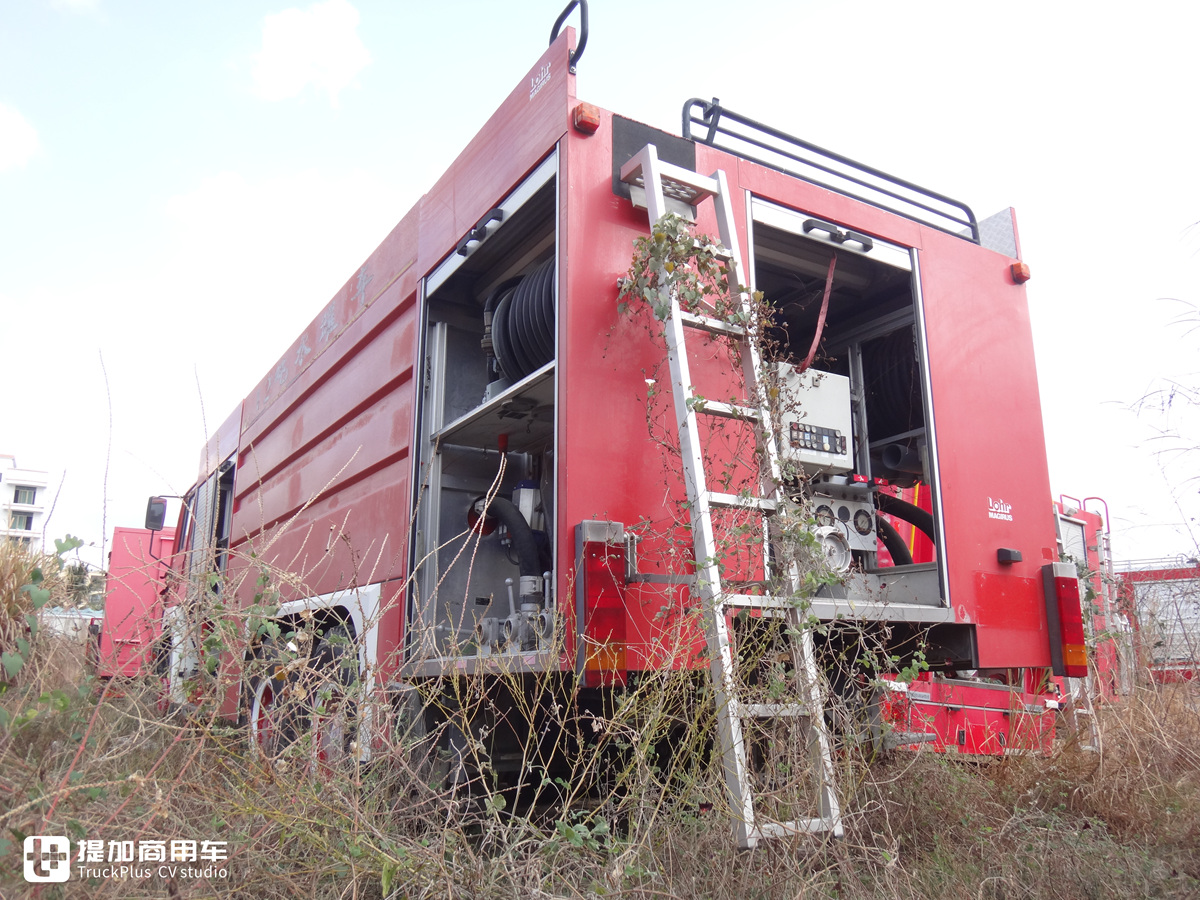 斯太尔防火车老款,中国斯太尔军用防火车图片