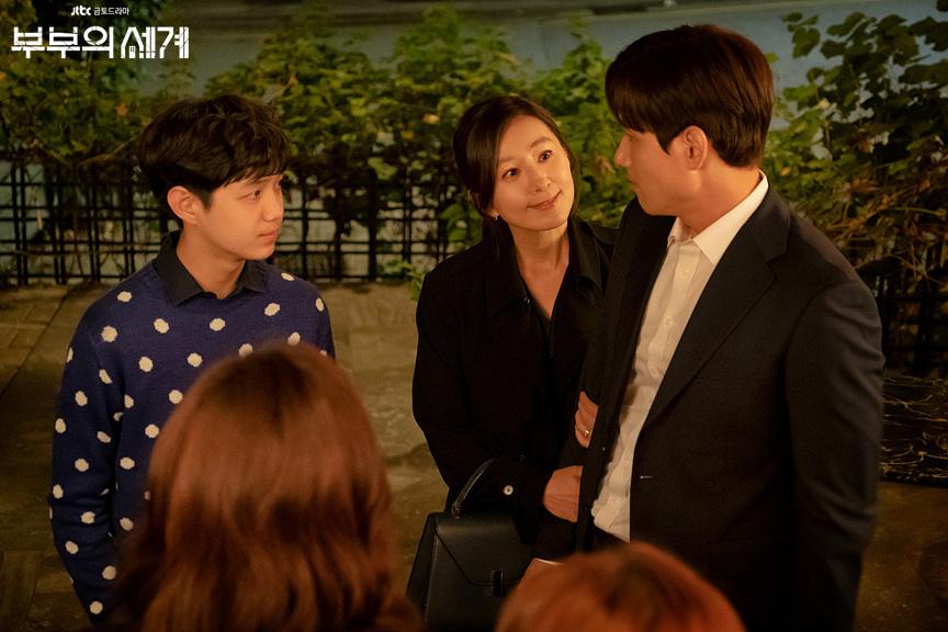 时尚//年度爽剧，《夫妻的世界》的包包看得好过瘾