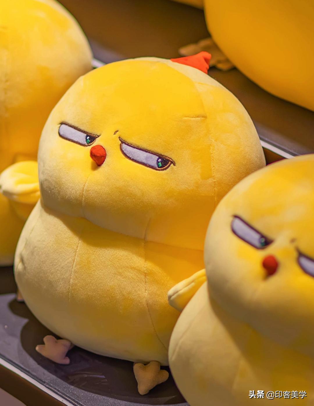 “萌物”，正在掏空年轻人的钱包