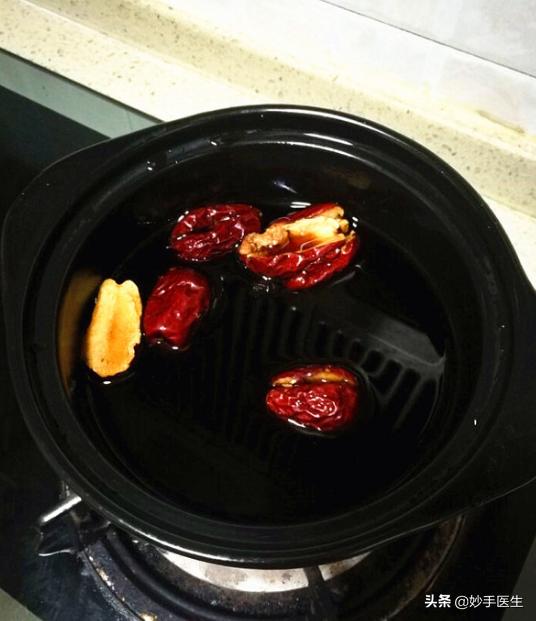 煮鸡蛋祛湿祛寒气最快的方法,湿气重煮姜水喝可以除湿吗