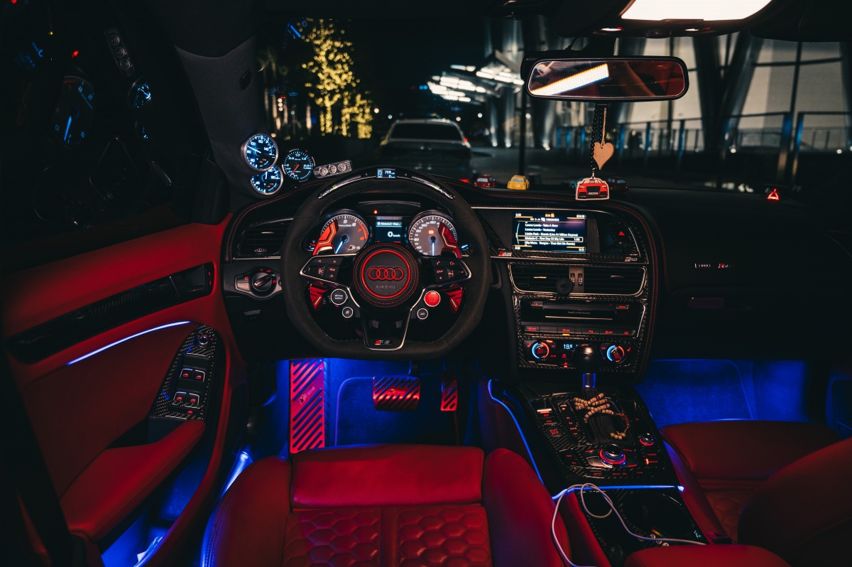 爆缸修复好了还能开不,奥迪a5大修后爆缸