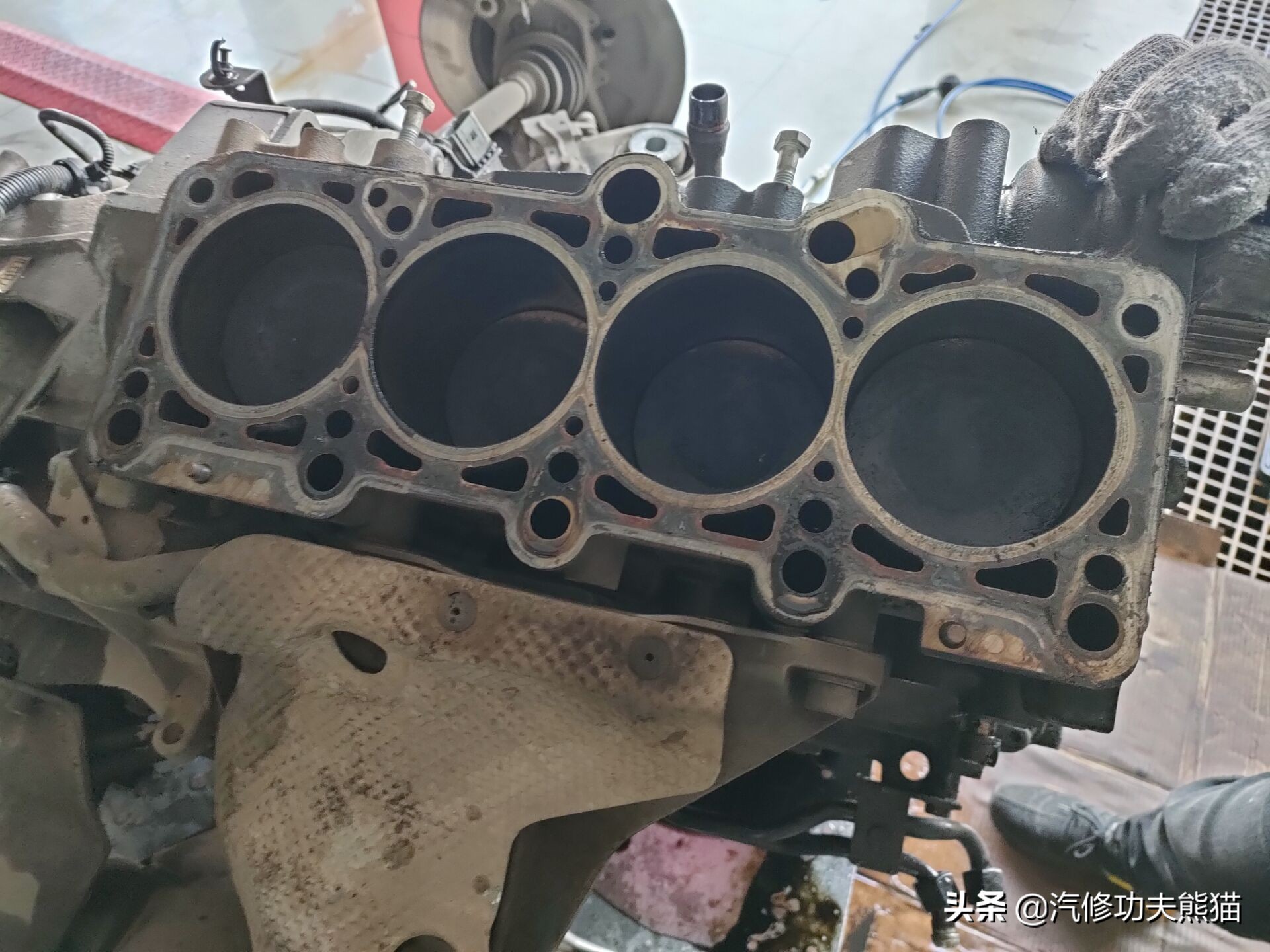 一汽奥迪a6l烧机油,08款奥迪a6l2.0t烧机油严重怎么办