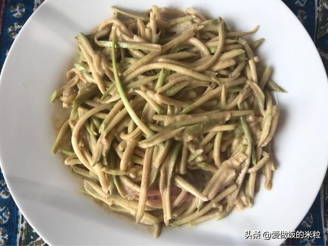 凉拌芝麻酱西葫芦的正宗做法,芝麻酱拌西葫芦可以吃吗