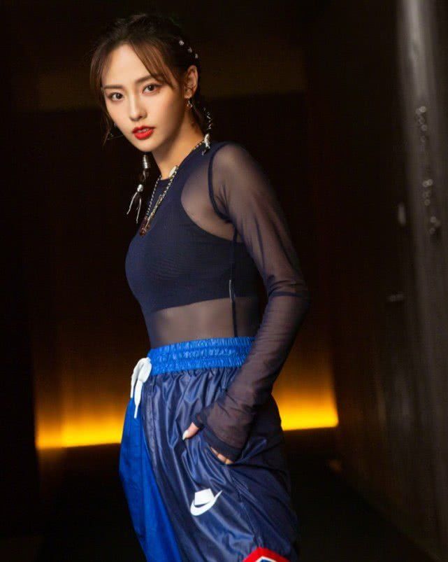 张嘉倪是不是又黑又瘦,张嘉倪恢复身材的秘诀