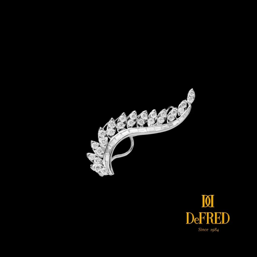 关之琳年轻爱珠宝,香港女星关之琳珠宝