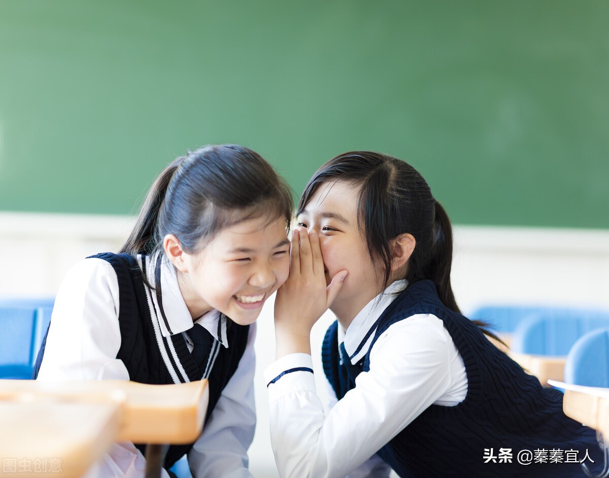 小孩上课说话老师该怎么教育,上课孩子说话有什么巧妙的办法