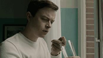 一部恐怖片多个情节,恐怖片视觉冲击风格