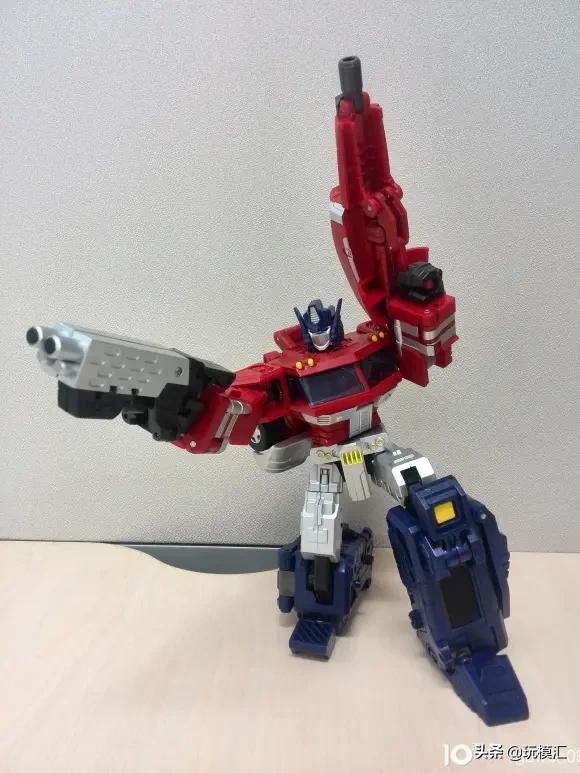 擎天柱电影版ls03玩具,03岁的玩具