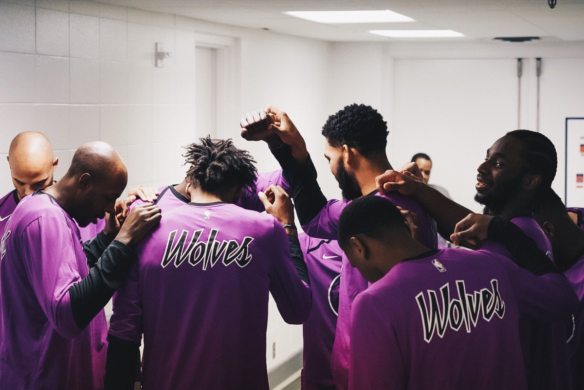 加内特回归森林狼致敬视频,加内特森林狼出场服