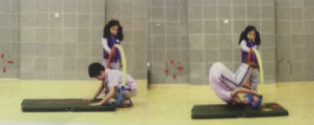 初学前滚翻技巧视频,前滚翻动作教学学习通上的视频