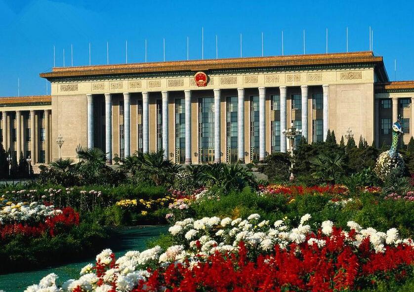 看了这个当代*安门天**和*安门天**广场介绍，去拍照都拍得底气十足了