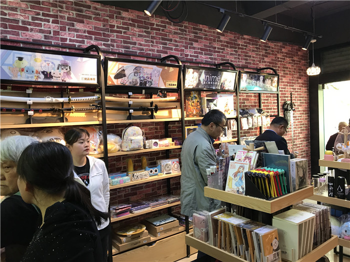 开动漫加盟店赚钱吗,开动漫店加盟店要多少钱
