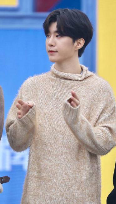 小鬼尤长靖在鬼屋里喊ninepercent (ninepercent小鬼尤长靖互怼)