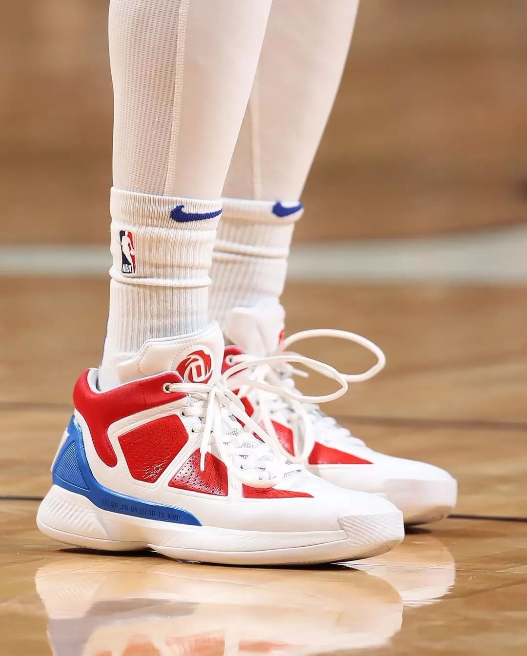 aj34nba球星上脚配色,aj34北卡球员