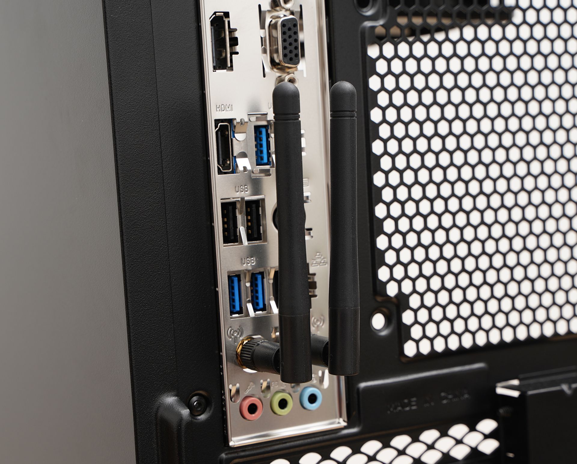 微星宙斯盾z5值不值得买,微星宙斯盾z5支持风扇